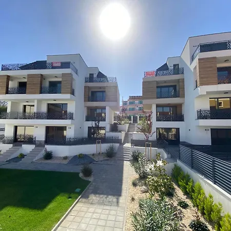 Апартамент Sea Shell *